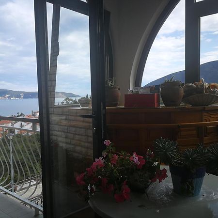 Apartments La Dolce Vita Херцег-Нови Экстерьер фото