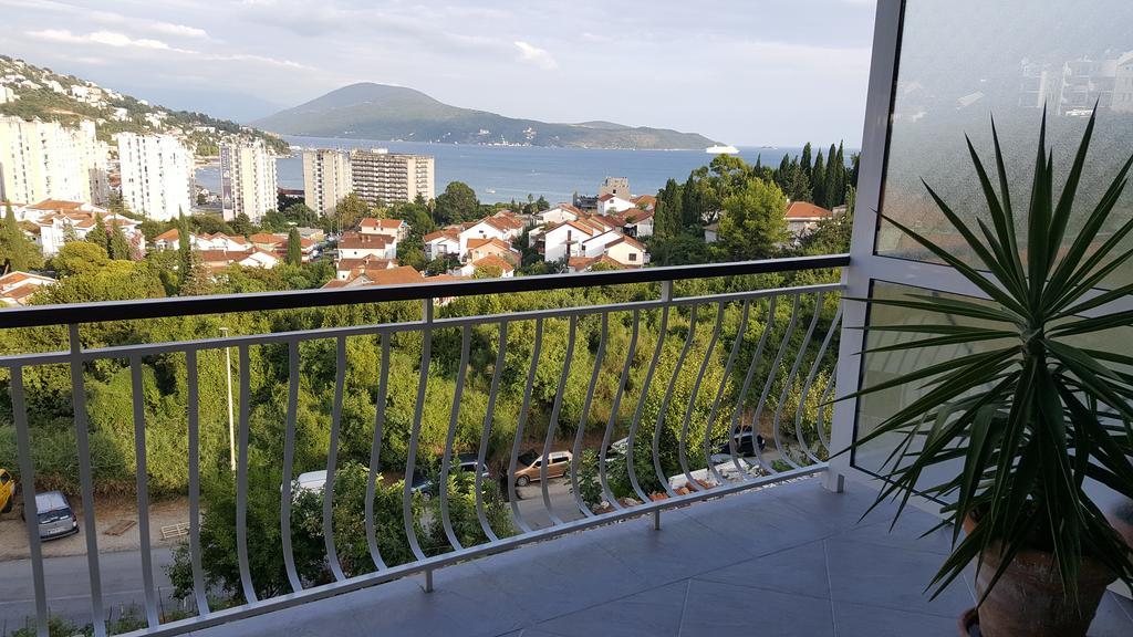 Apartments La Dolce Vita Херцег-Нови Экстерьер фото