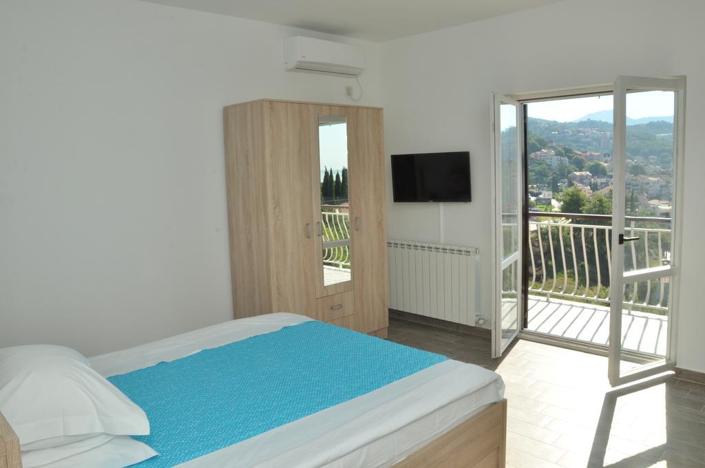 Apartments La Dolce Vita Херцег-Нови Экстерьер фото